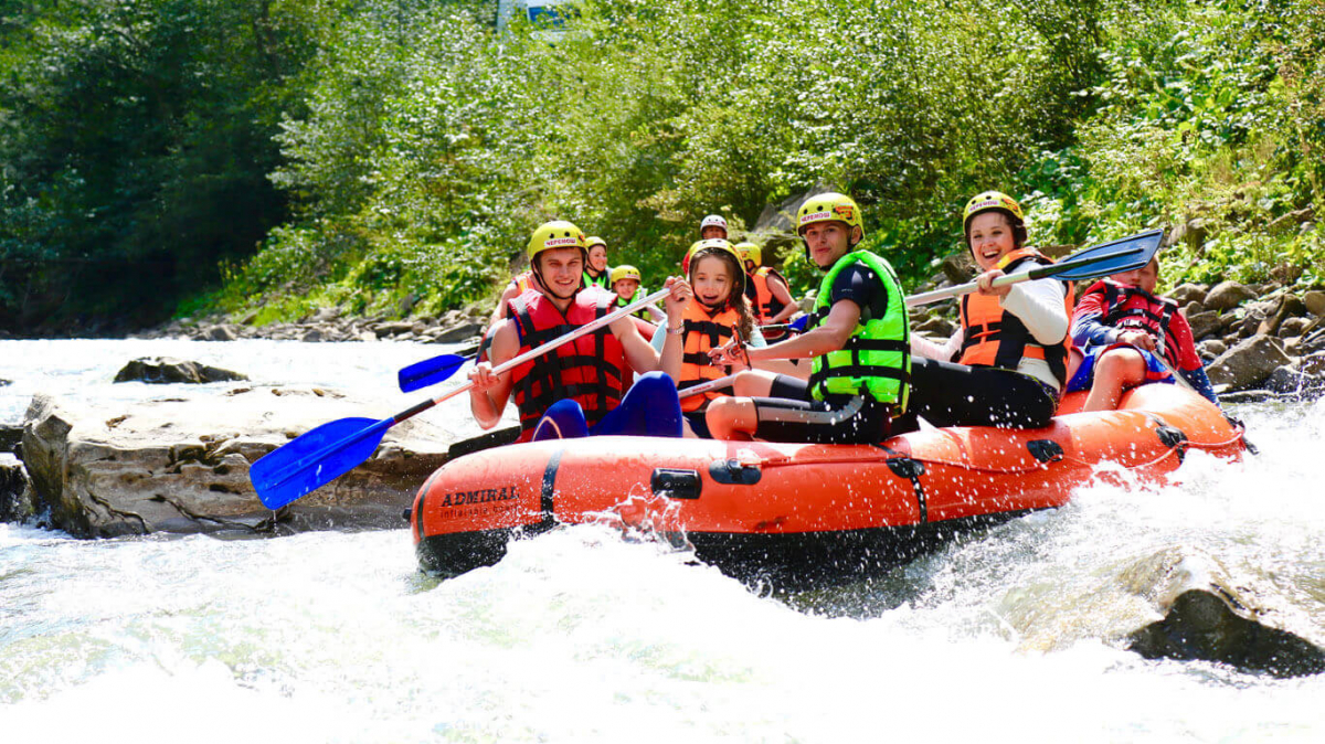 Рафтінгтури і сплави по річках України